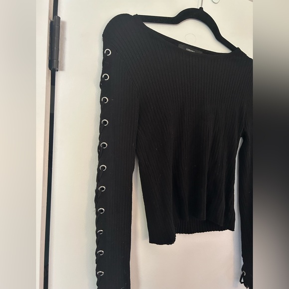 Cropped sweater - Picture 1 of 2